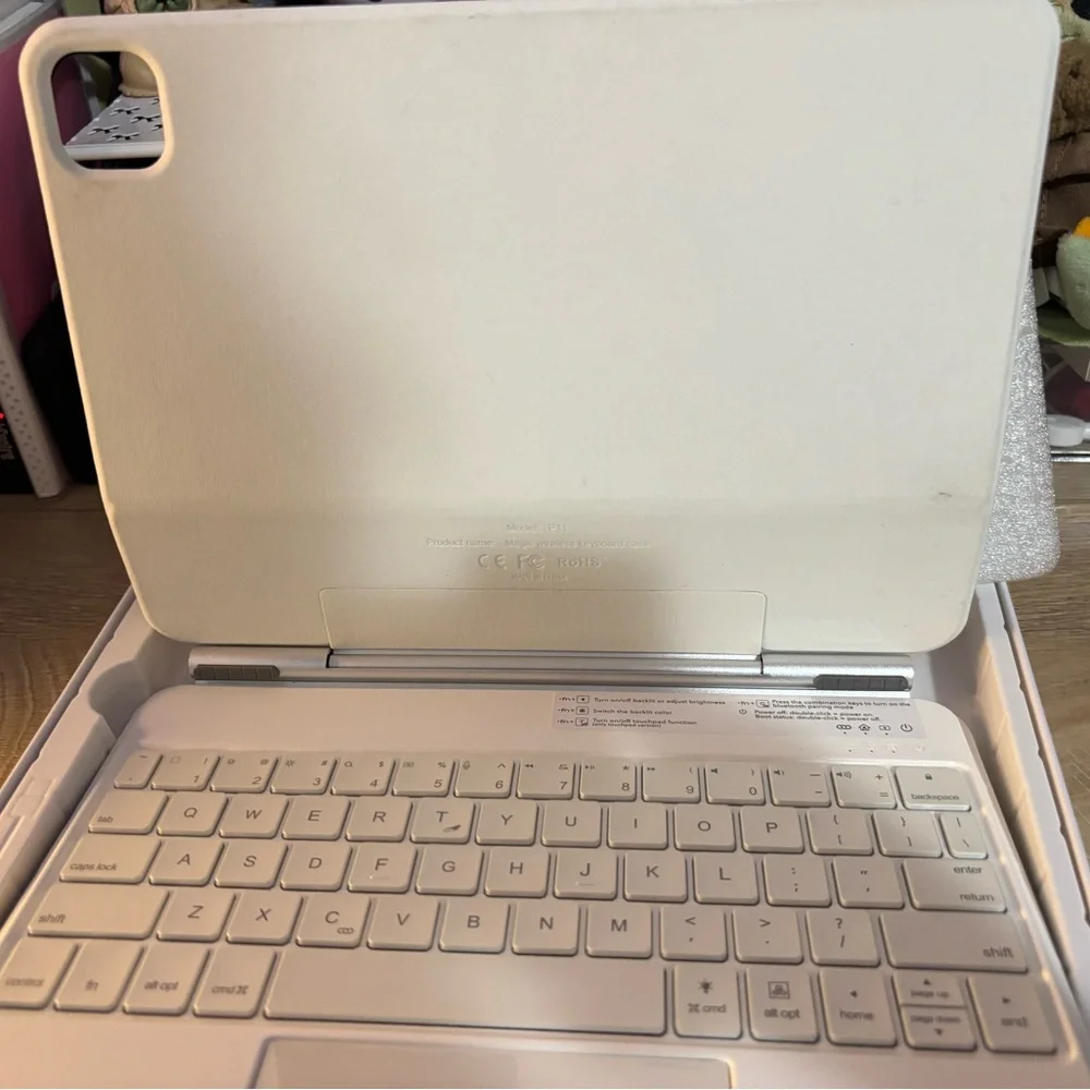 White Textured Laptop Case